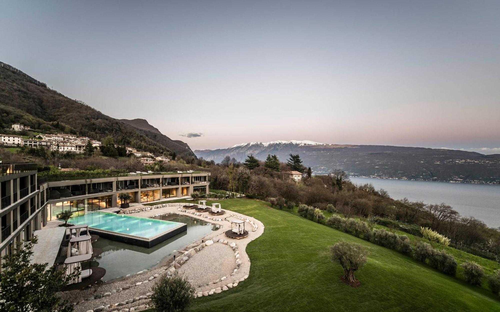Stroblhof Lake Garda Active Family Spa Resort Bora Bora Exterior foto